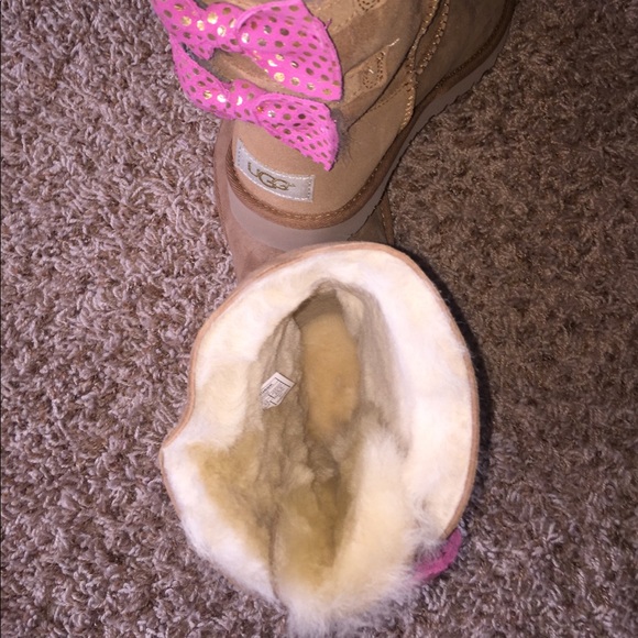 UGG Size 3 (last pair) - Picture 8 of 8